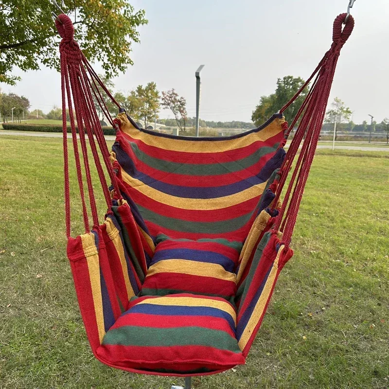 Camping Outdoor Or Indoor - เก้าอี้เปลญวนผ้าใบลายทางสีสันสดใส ไม่มีหมอนหรือเบาะรองนั่ง ทนทาน ใช้ได้ทั้งในร่ม/กลางแจ้ง/แคมป์ปิ้ง เหมาะสำหรับการพักผ่อนของครอบครัว