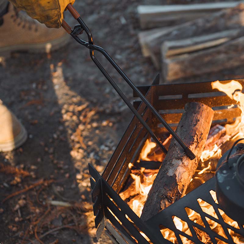 Outdoor Camping Burner - ShineTrip คีมจับถ่านสำหรับตั้งแคมป์กลางแจ้งแบบใหม่ ทำจากเหล็กคาร์บอนหนาพิเศษ ป้องกันการลวก ใช้สำหรับปิ้งย่าง พกพาสะดวก